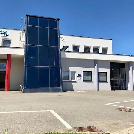 Kobra Room, 4 Personen 아파트