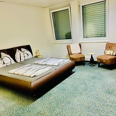 아파트 Kobra Room, 4 Personen