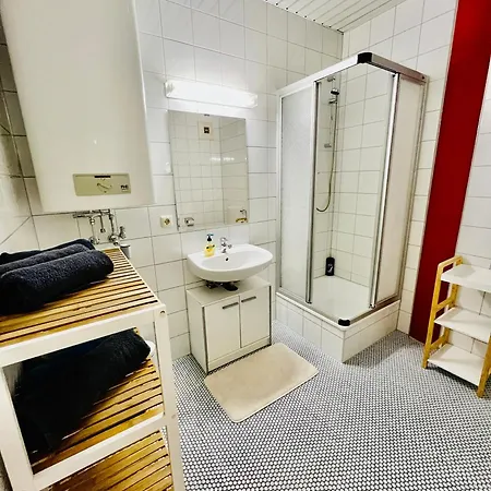 Kobra Room, 4 Personen Apartment Spielberg Bei Knittelfeld
