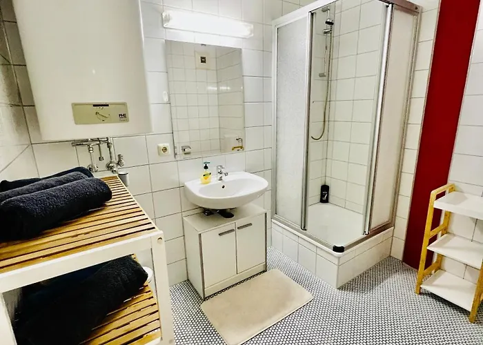 Kobra Room, 4 Personen شقة Spielberg Bei Knittelfeld